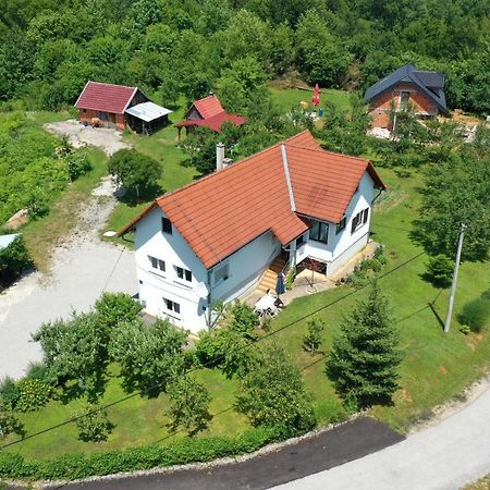 Apartment Stjepan Rakovica Exterior photo
